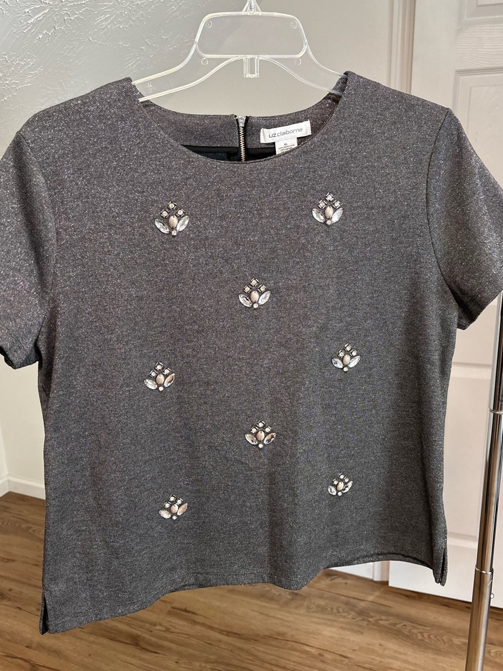 Liz Claiborne embellished dressy top with zipper in back, XL